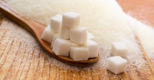 Fazla şeker tüketmek kansere davetiye çıkarıyor