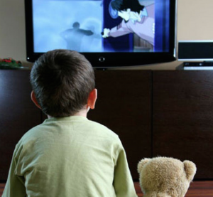 Televizyon seyretmenin çocuklar üzerindeki etkileri